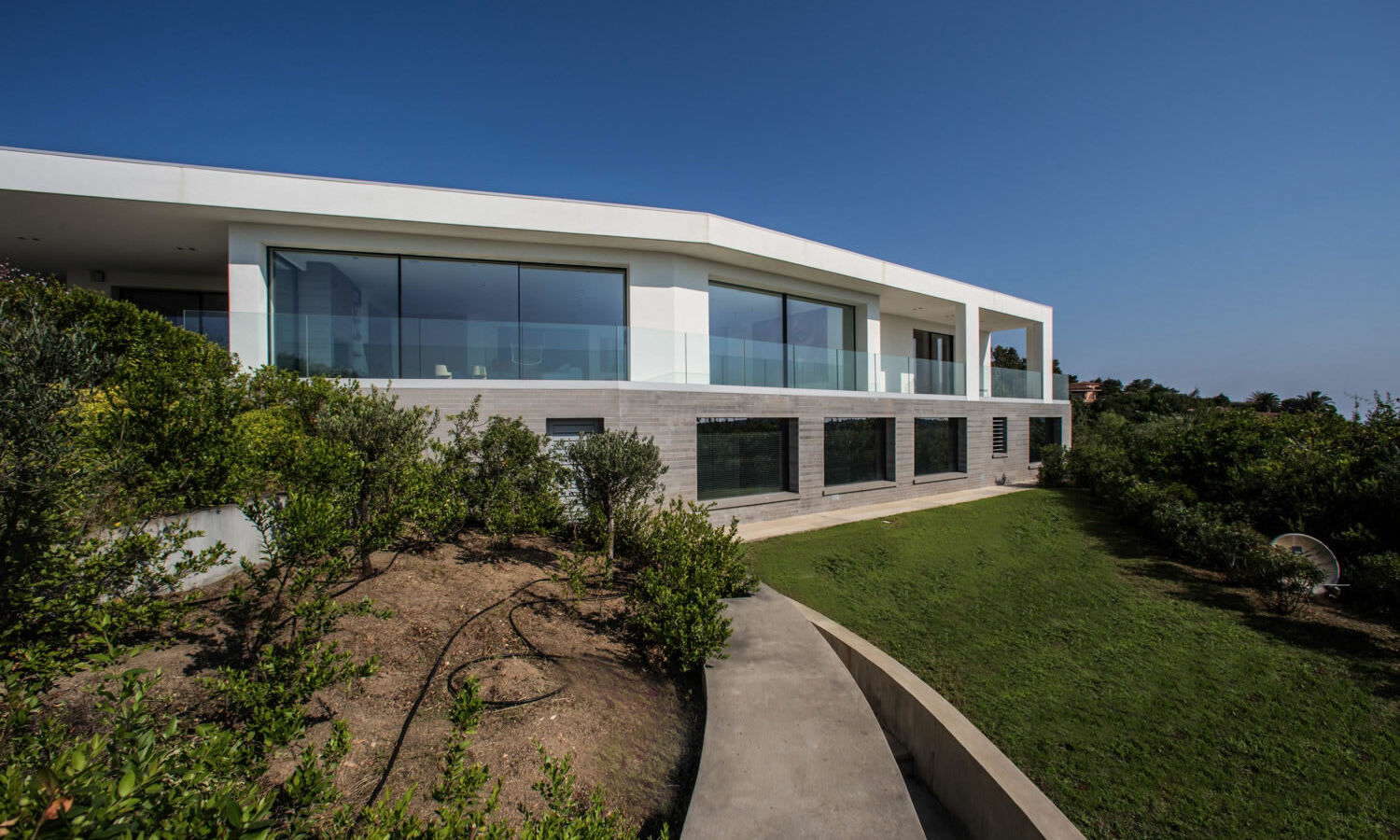 9e0665a4-f183-49f1-916c-1e6393161ca3